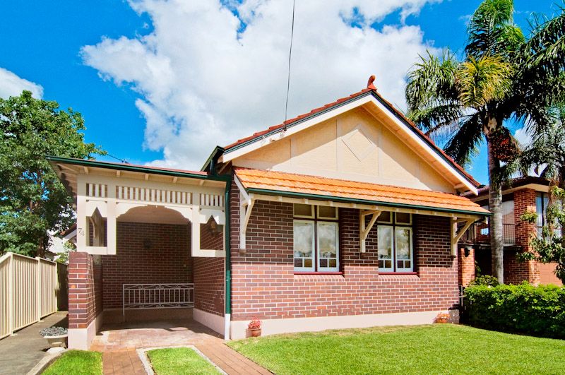 74 Eltham Street, GLADESVILLE NSW 2111