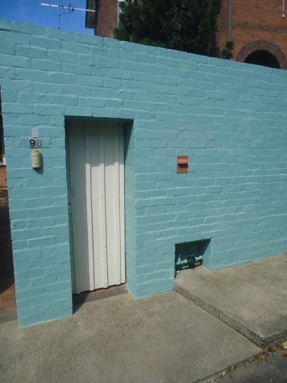 2/98 Laman Street, COOKS HILL, NSW 2300