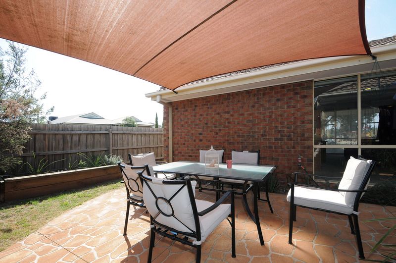 2 John Monash Drive, SKYE, VIC 3977