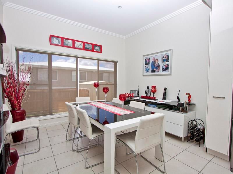 2 Dewberry Place, BRIDGEMAN DOWNS, QLD 4035