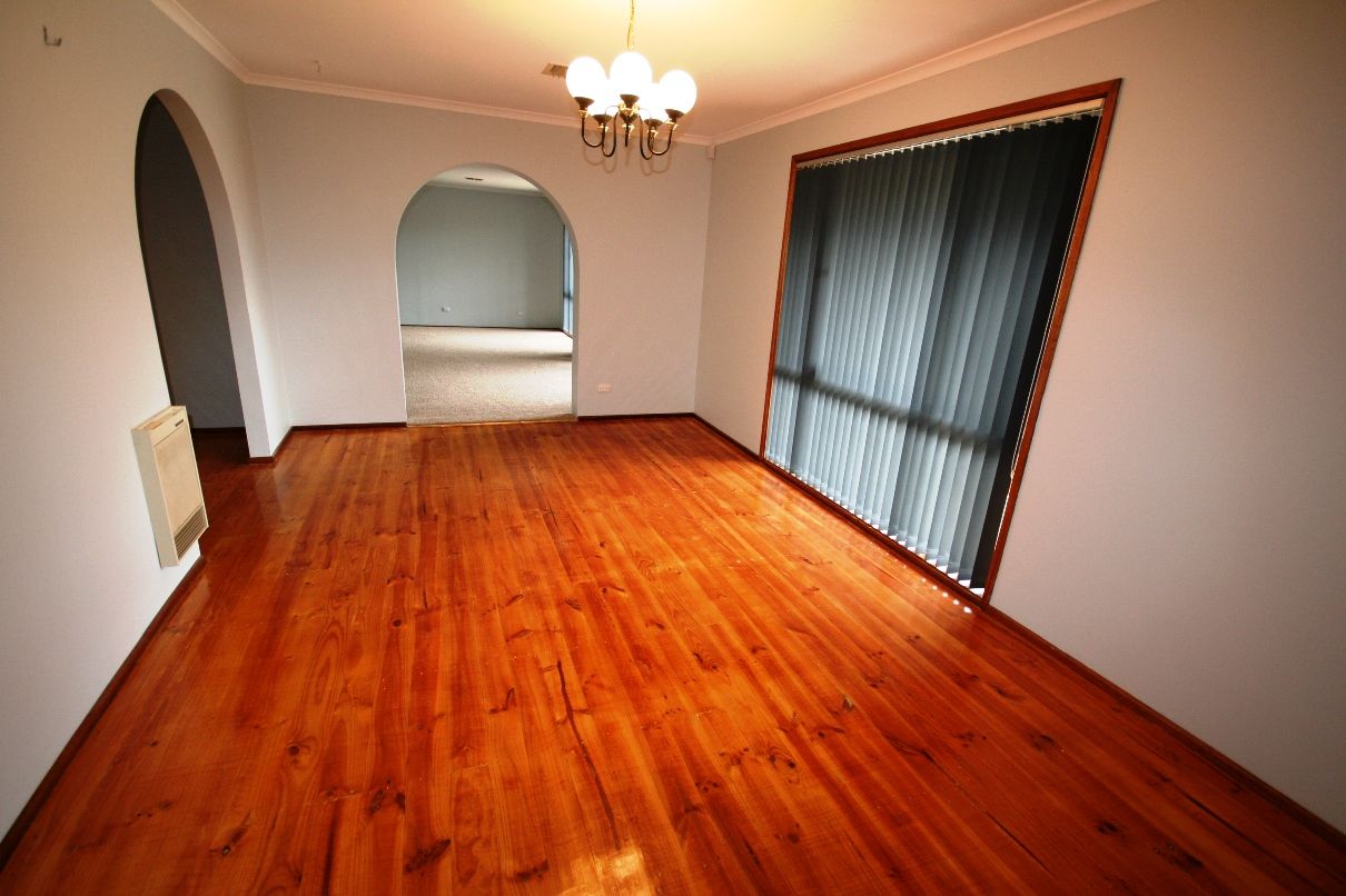37 Sassafras Crescent, QUEANBEYAN, NSW 2620