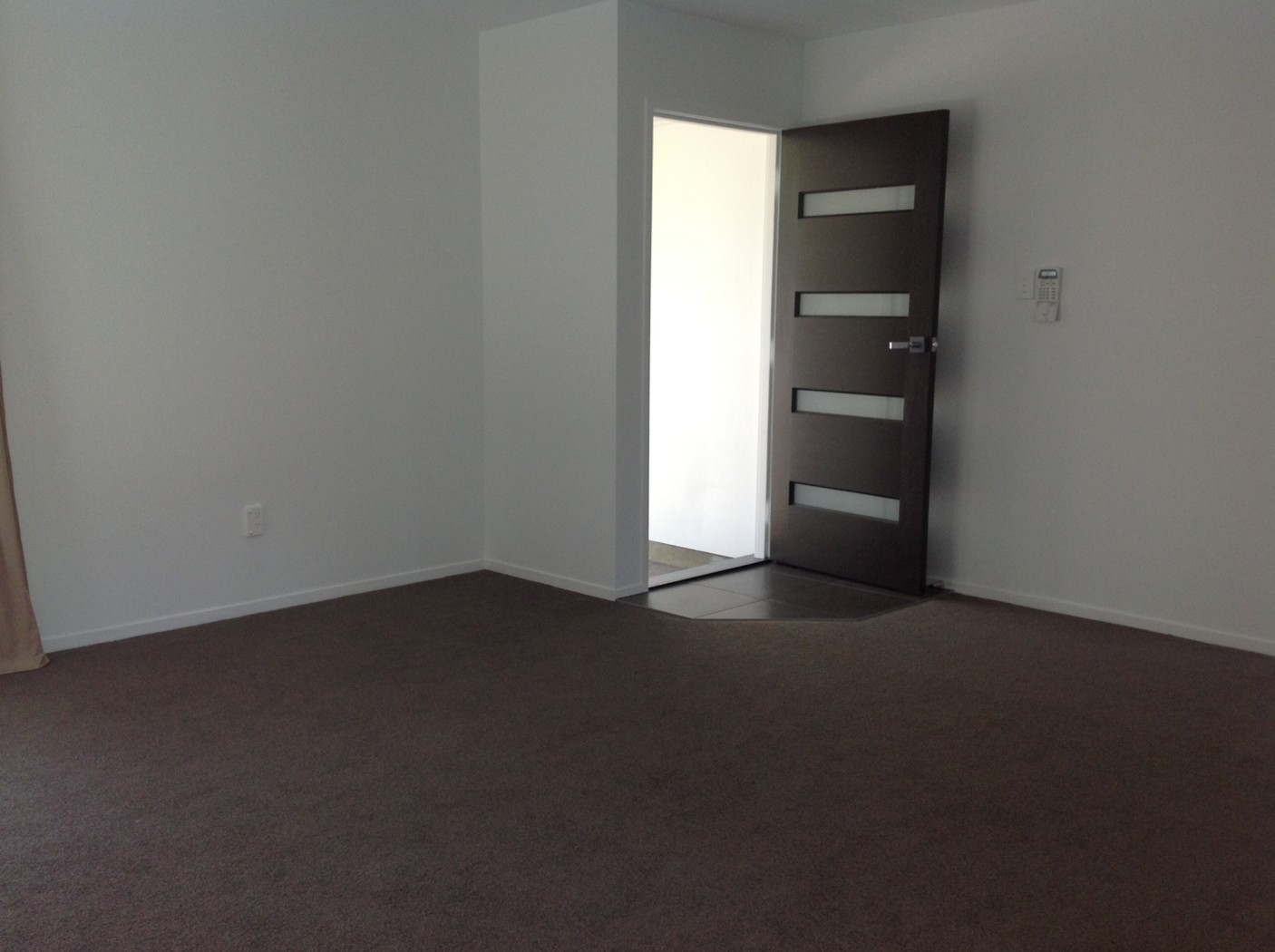 22b Spinella Drive, GLENFIELD, North Shore City