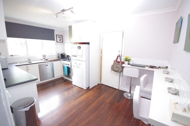 28 Bendix Way, GIRRAWHEEN, WA 6064