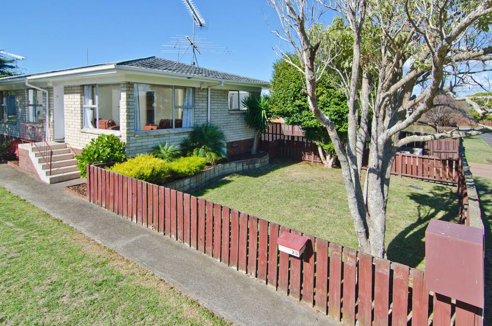 1/23 Bertrand Road, Mt Wellington, Auckland City Real Estate Ray