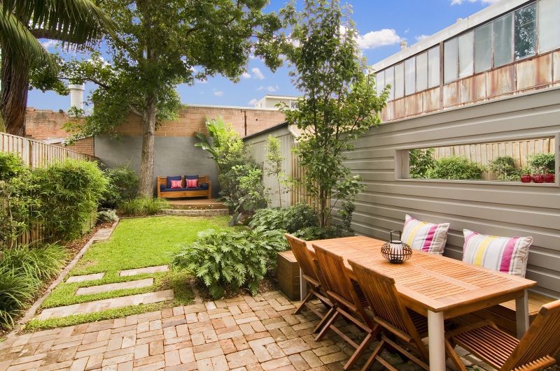 10 Lackey Street, ST PETERS, NSW 2044