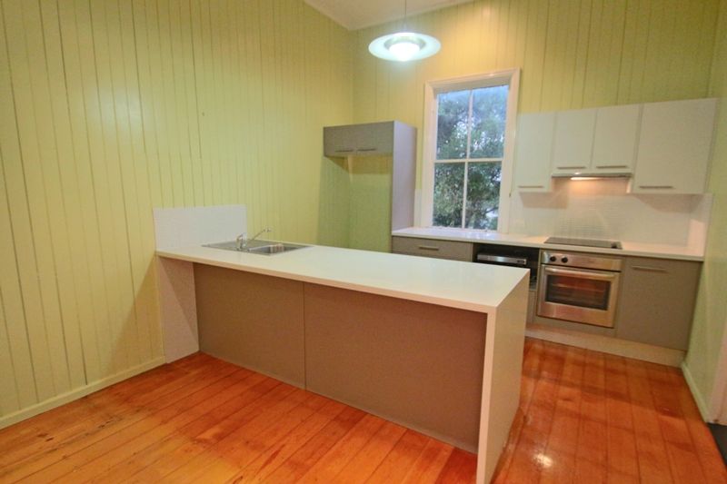 15 Eileen Street, BOOVAL, QLD 4304