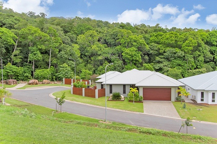 30 Greenvale Street, SMITHFIELD, QLD 4878