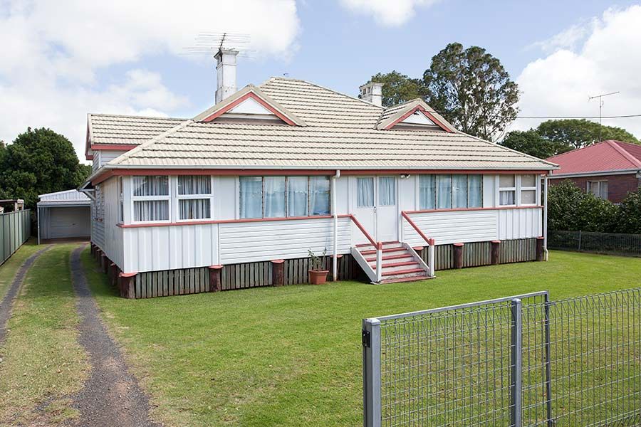13 Bothwell Street, Newtown QLD 4350