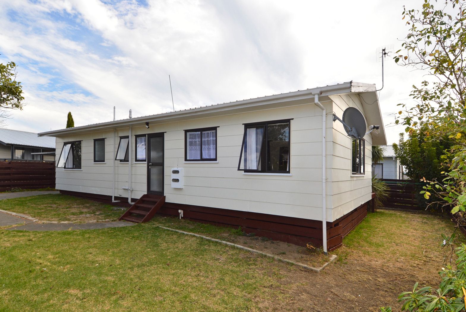 2/205 Finlayson Avenue, Clendon Park, Manukau City