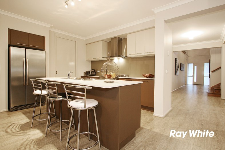 48 Honey Avenue, WANTIRNA SOUTH, VIC 3152