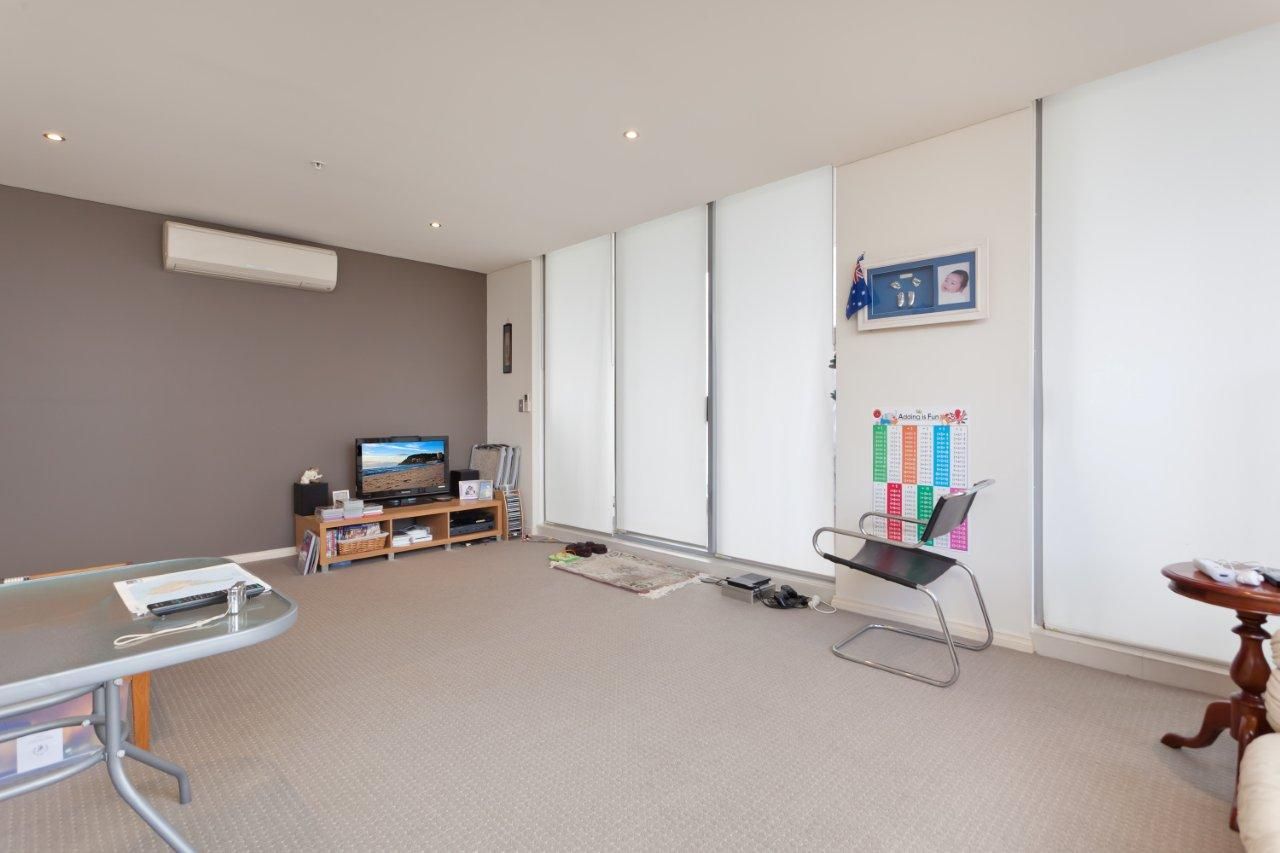 412/3 Como Crescent, SOUTHPORT, QLD 4215