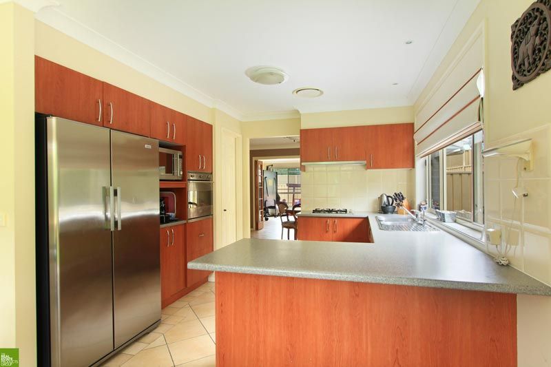 3 Macalister Terrace, ALBION PARK, NSW 2527
