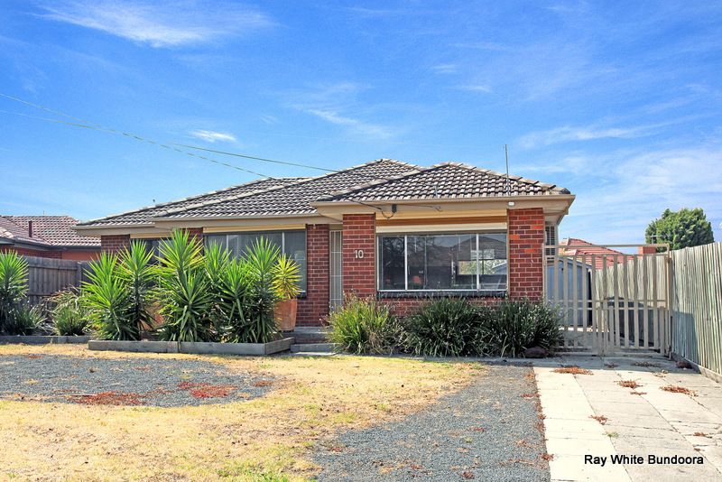 10 Kalara Close, LALOR VIC 3075