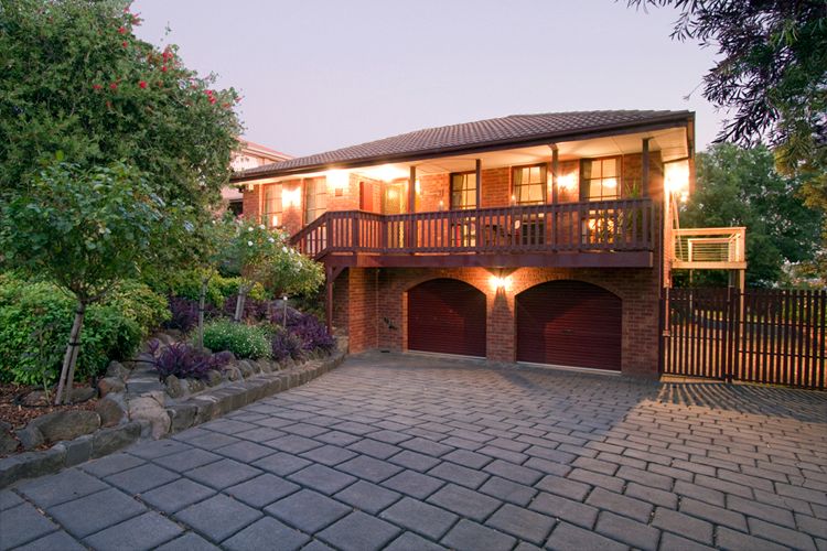 27 Binnak Drive, WATSONIA NORTH, VIC 3087