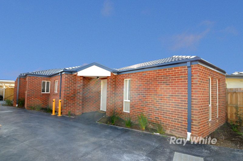 7 Prunus Grove, DOVETON VIC 3177