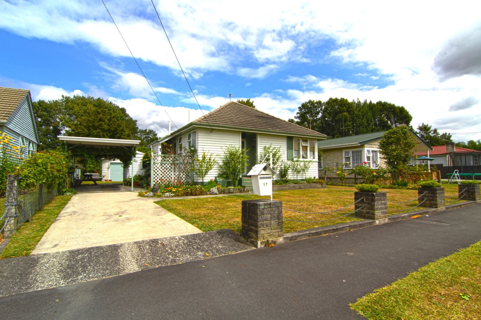 17 Aberfoyle Street, DINSDALE, Hamilton City