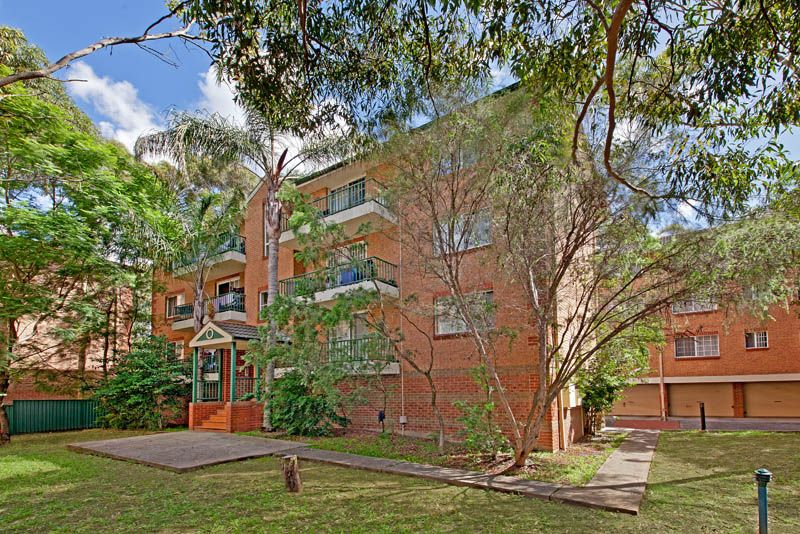 15 Samuel Street, LIDCOMBE NSW 2141