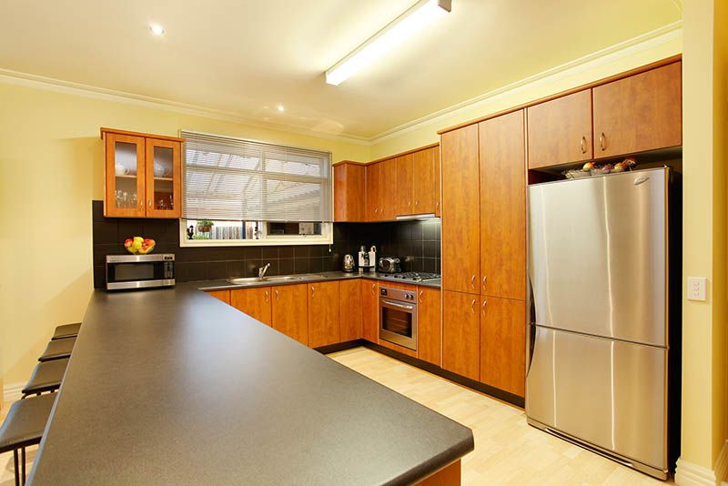 8 Canterbury Lane, SYDENHAM, VIC 3037