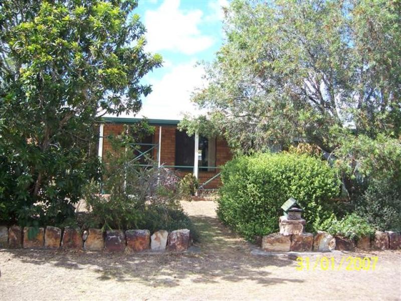 35 Bruce Street, TORQUAY, QLD 4655