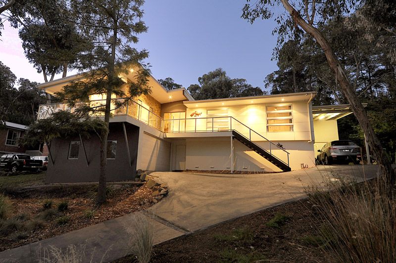 15 Leonard Street, UPWEY, VIC 3158