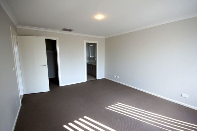 8 Ramel Way, PAKENHAM, VIC 3810