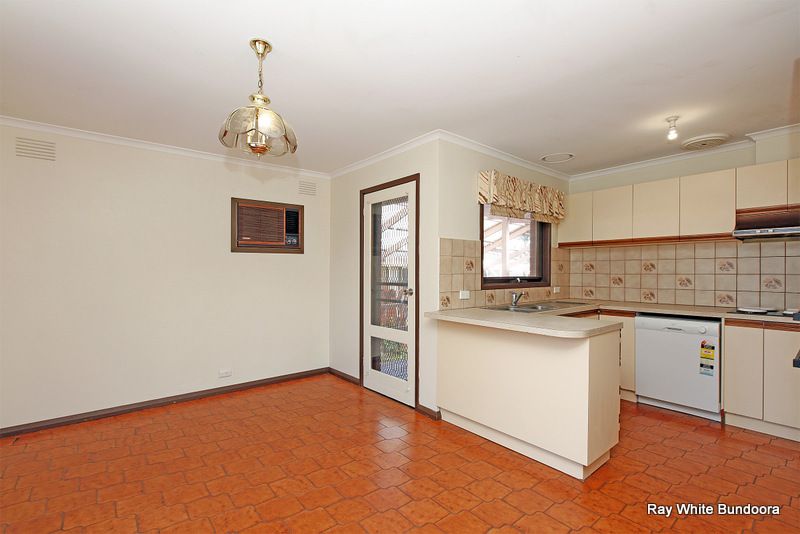 7 Landy Close, MILL PARK, VIC 3082