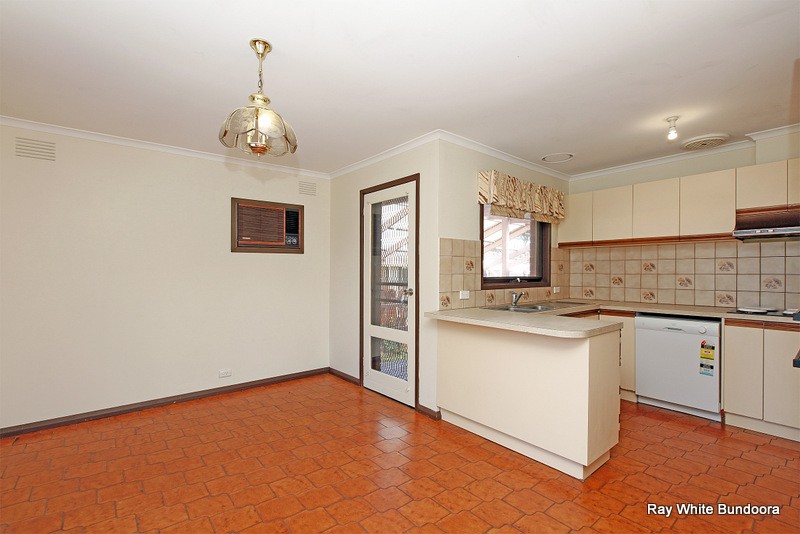 7 Landy Close, MILL PARK, VIC 3082