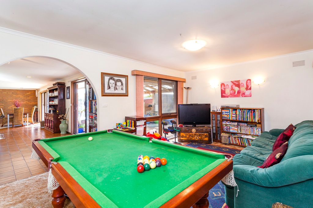 9 Moona Court, GROVEDALE, VIC 3216