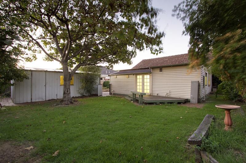 76 Oakleigh Road, CARNEGIE, VIC 3163