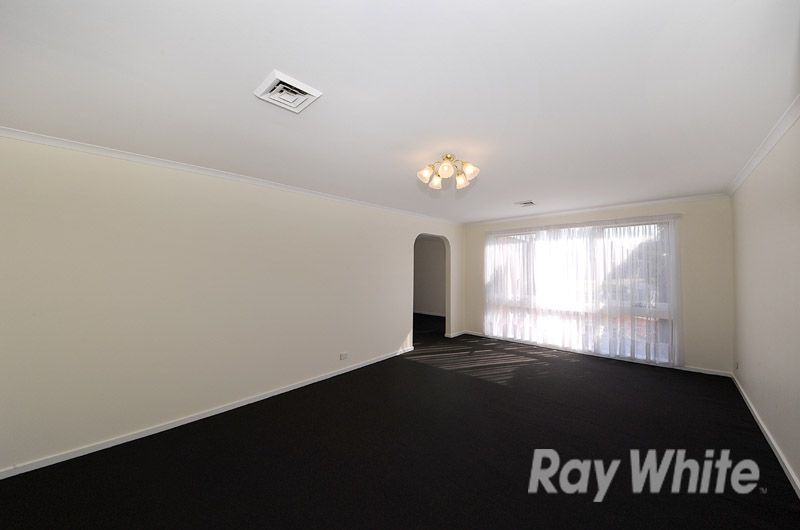 23 Bryden Drive, FERNTREE GULLY, VIC 3156