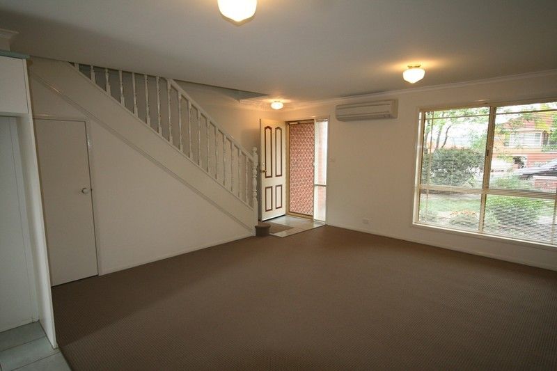 2/5-9 Federal Aveune, QUEANBEYAN, NSW 2620
