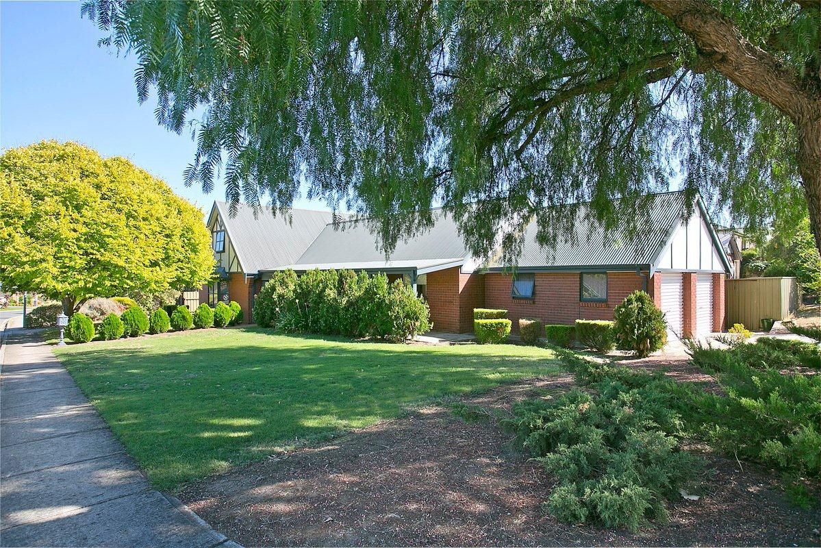 39a and 39b Heather Court, PARADISE SA 5075