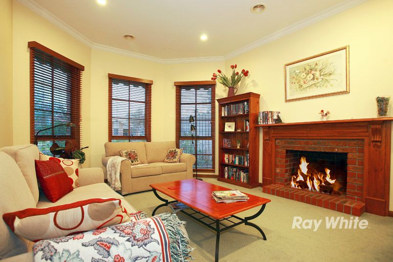 32 Lawless Drive, CRANBOURNE NORTH, VIC 3977