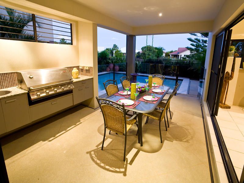 12 Maldives Place, PARREARRA, QLD 4575