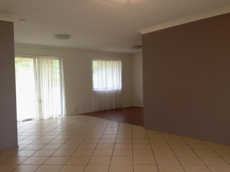 212 Eatons Crossing Road, WARNER, QLD 4500