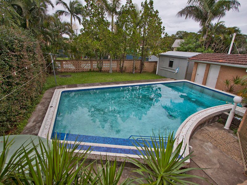 12 Mugara Street, CHERMSIDE WEST, QLD 4032