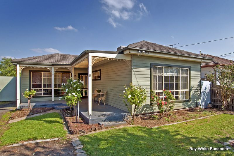 5 Highland Street, KINGSBURY, VIC 3083