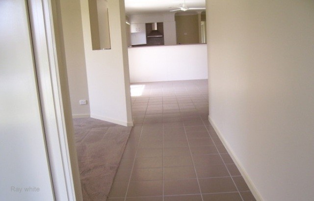 10 Pinegrove Road, MORAYFIELD, QLD 4506