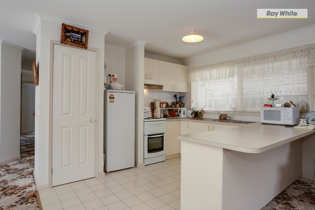 135 First Avenue, ROSEBUD, VIC 3939