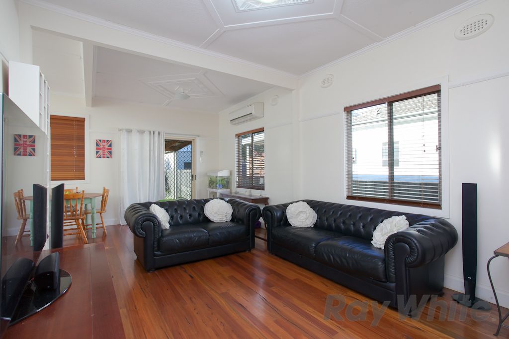 24 Hamilton Street, HAMILTON NORTH, NSW 2292