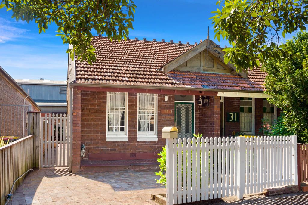 33 Victoria Road, MARRICKVILLE NSW 2204