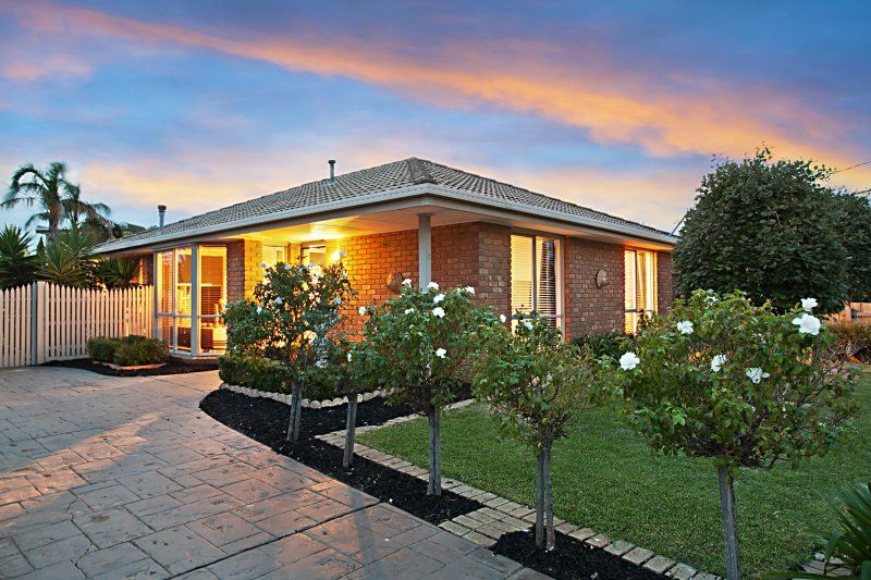 13 Hannagan Street, ASPENDALE GARDENS VIC 3195