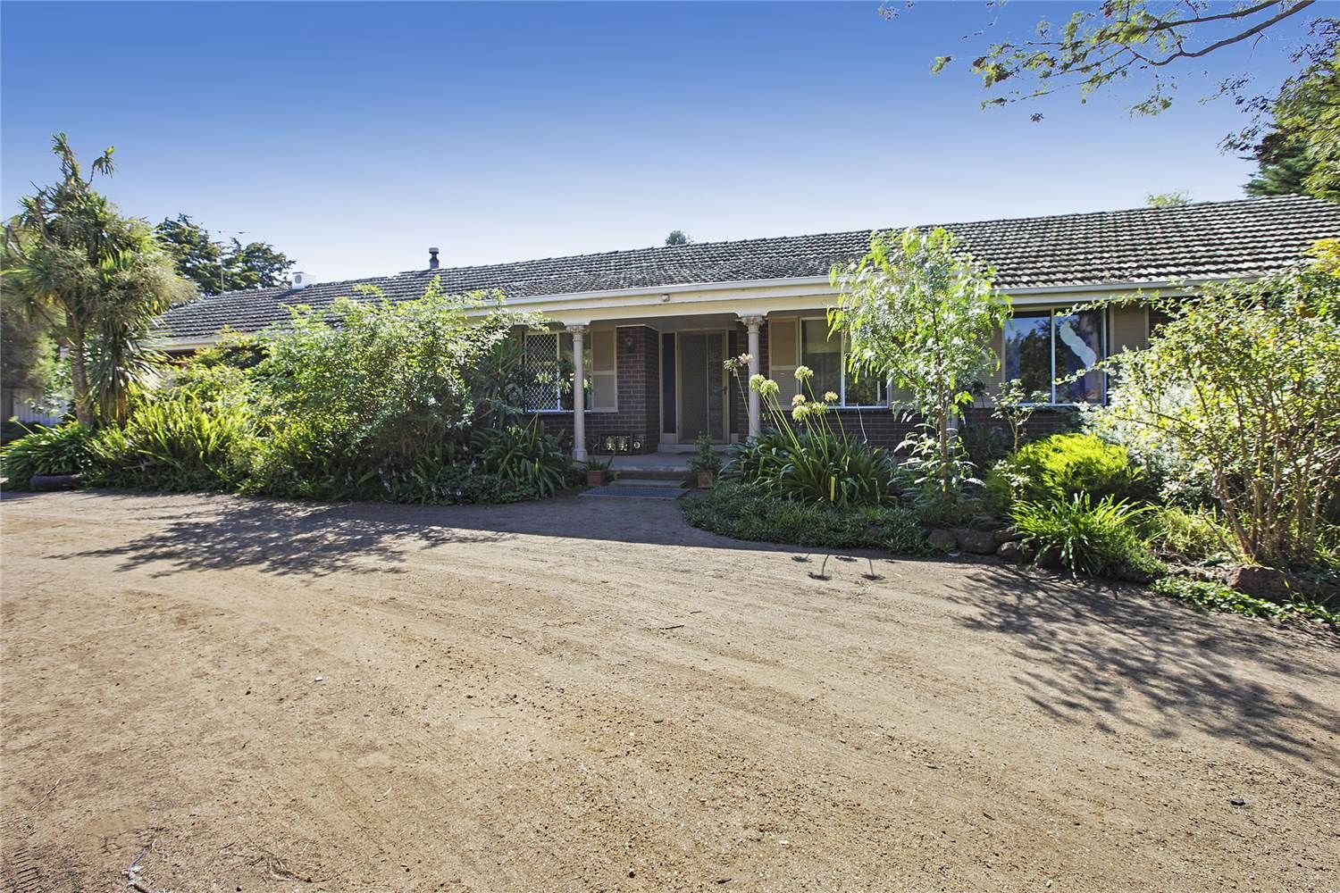 10 Coonawarra Drive, LARA, VIC 3212