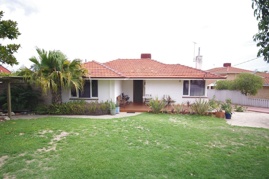 5 Wooramel Way, NOLLAMARA, WA 6061