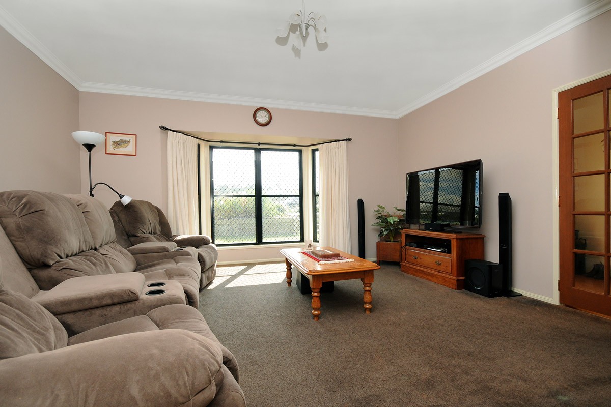 3 Andrews Court, HODGSON VALE, QLD 4352
