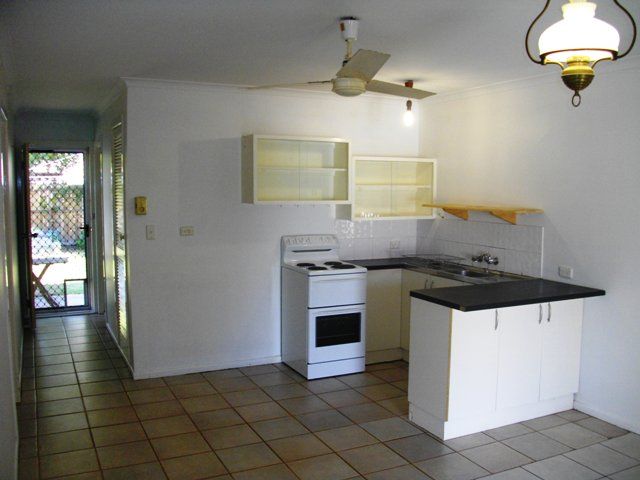 2/70 Tallebudgera Drive, PALM BEACH, QLD 4221