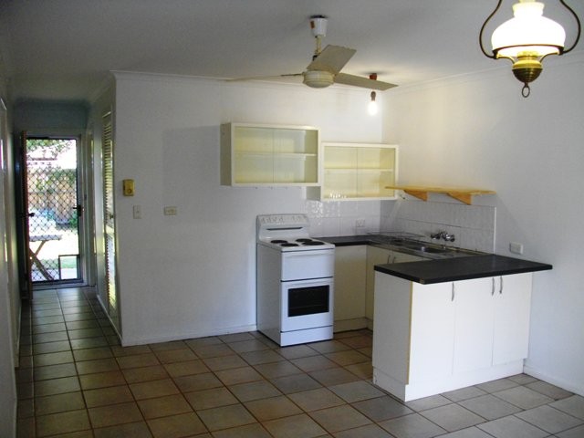 2/70 Tallebudgera Drive, PALM BEACH, QLD 4221