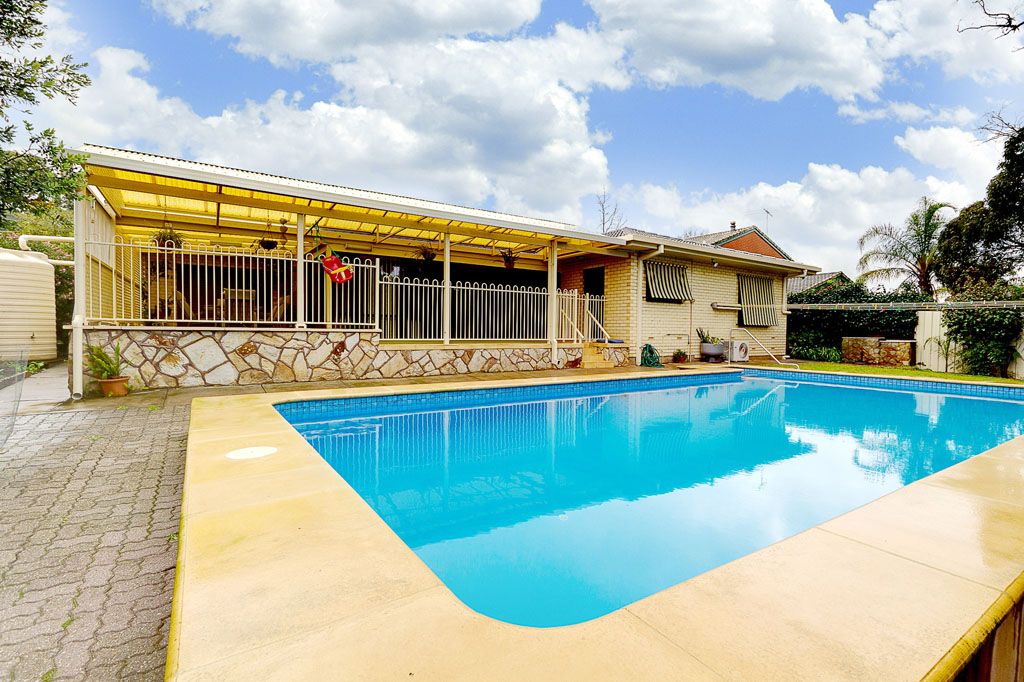 13 Lulworth Place, FLAGSTAFF HILL SA 5159
