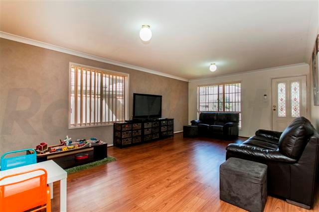 33 Minnek Close, GLENMORE PARK, NSW 2745