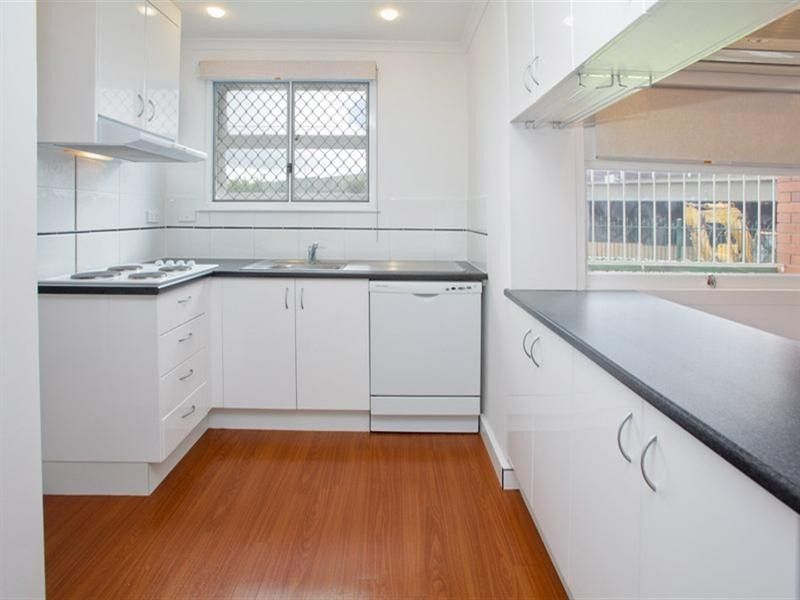 2 Carl Street, WOOLLOONGABBA QLD 4102